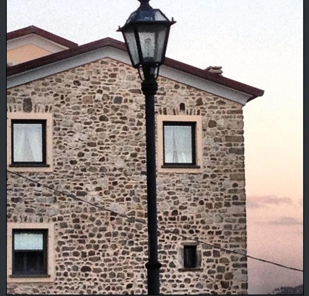 Al Castello Da Annamaria Guest House Beverino Exterior photo